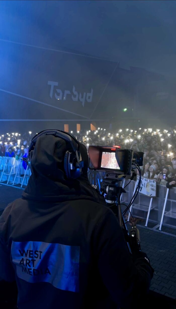 Wóz transmisyjny, Filmy reklamowe Szczecin, Film Reklamowy, Relacje na żywo, Livestreming wydarzeń, Montaż filmów Szczecin, Montaz filmow Szczecin, Studio nagrań Szczecin, Szczecin podcast